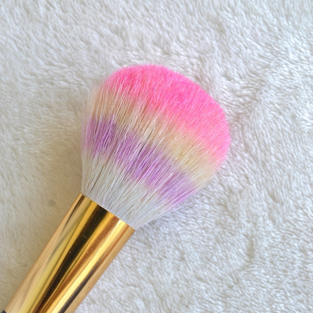 Guerlain Paris Météorites Rainbow Powder Brush – Made in France Goat Hair - Picture 2 of 7